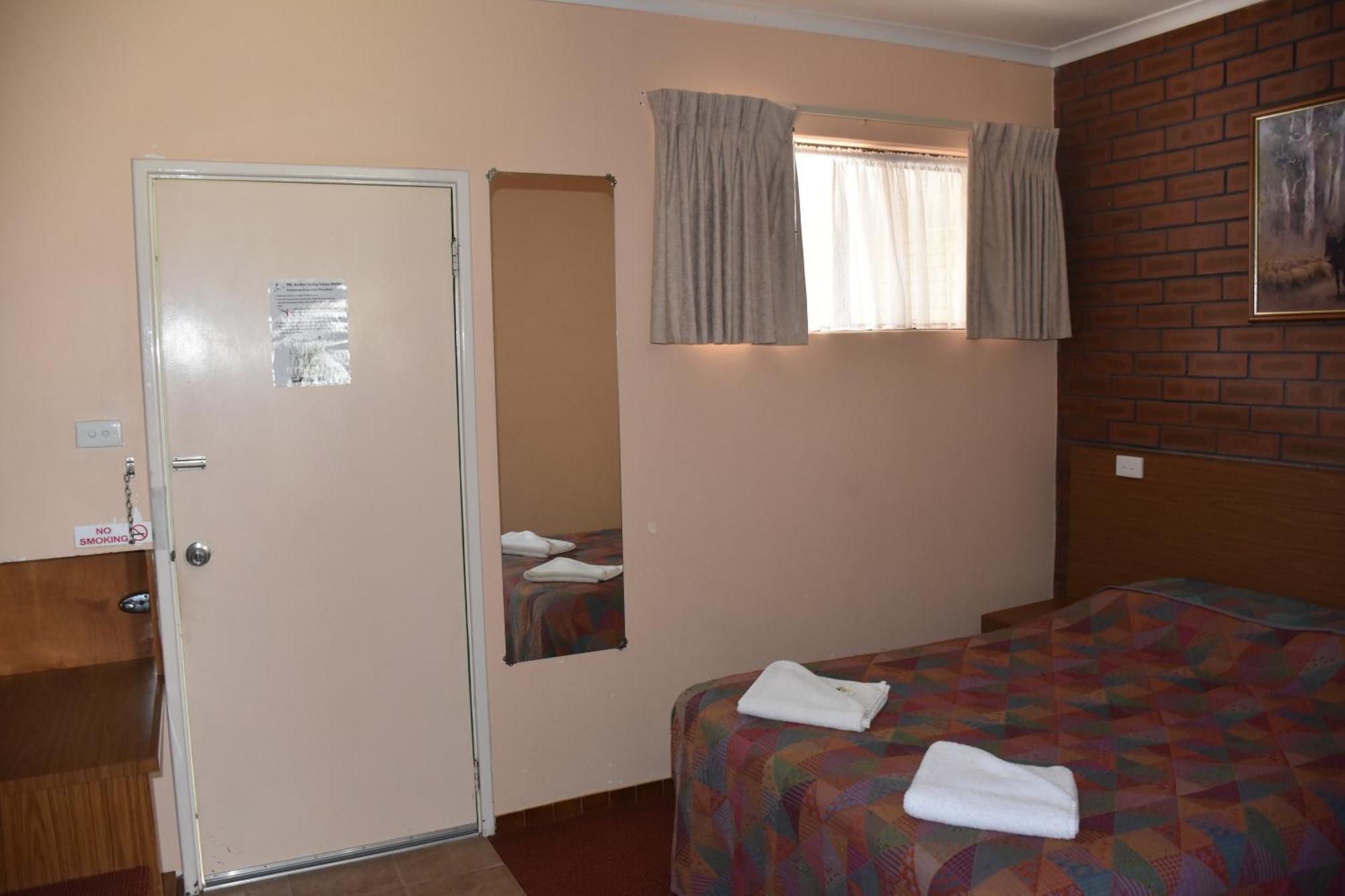 Mount Barker Valley Views Motel & Chalets, Western Australia Room photo