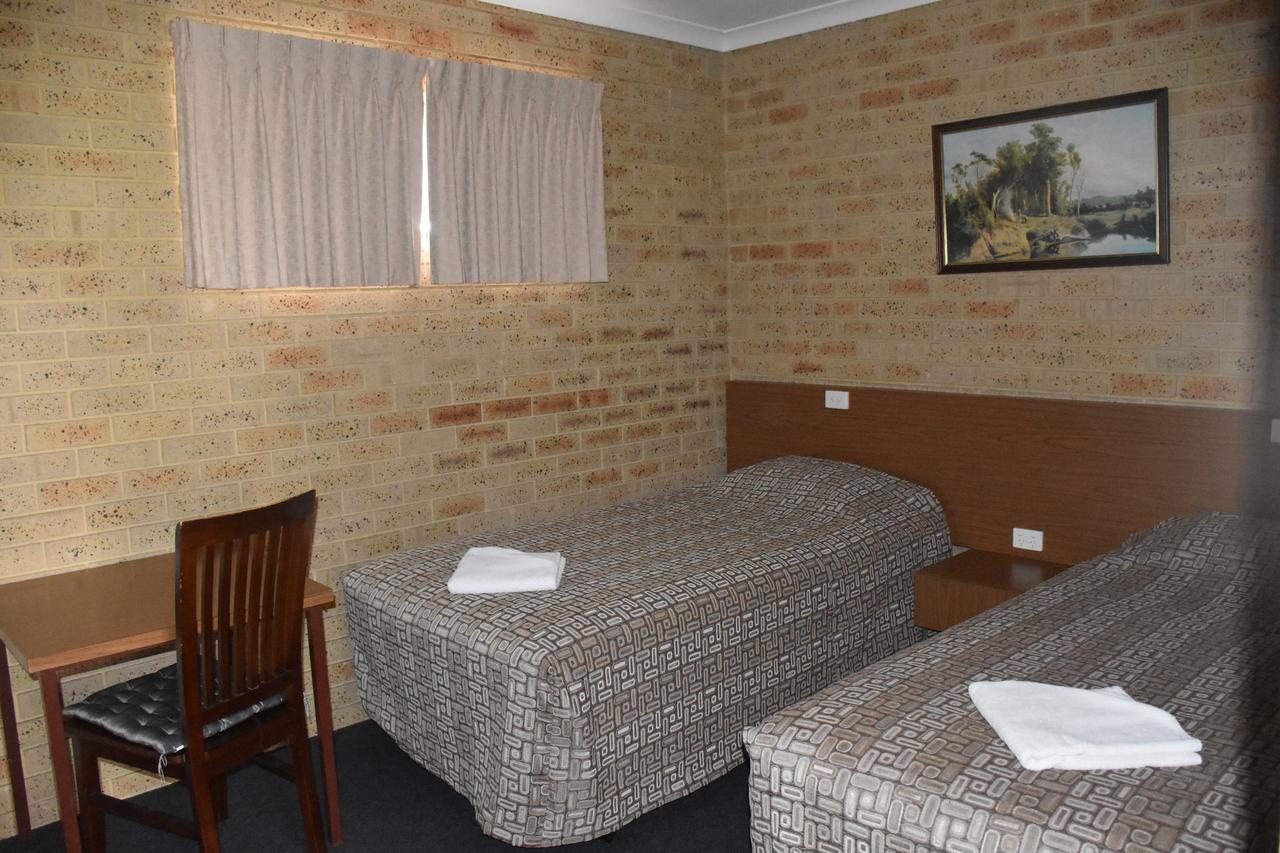 Mount Barker Valley Views Motel & Chalets, Western Australia Exterior photo
