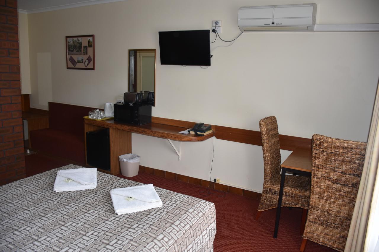 Mount Barker Valley Views Motel & Chalets, Western Australia Exterior photo