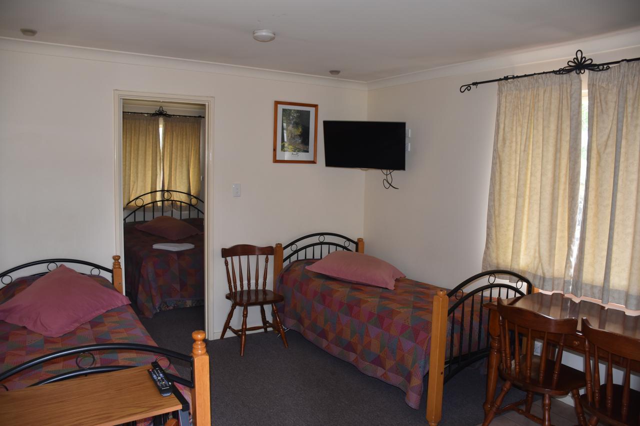 Mount Barker Valley Views Motel & Chalets, Western Australia Exterior photo