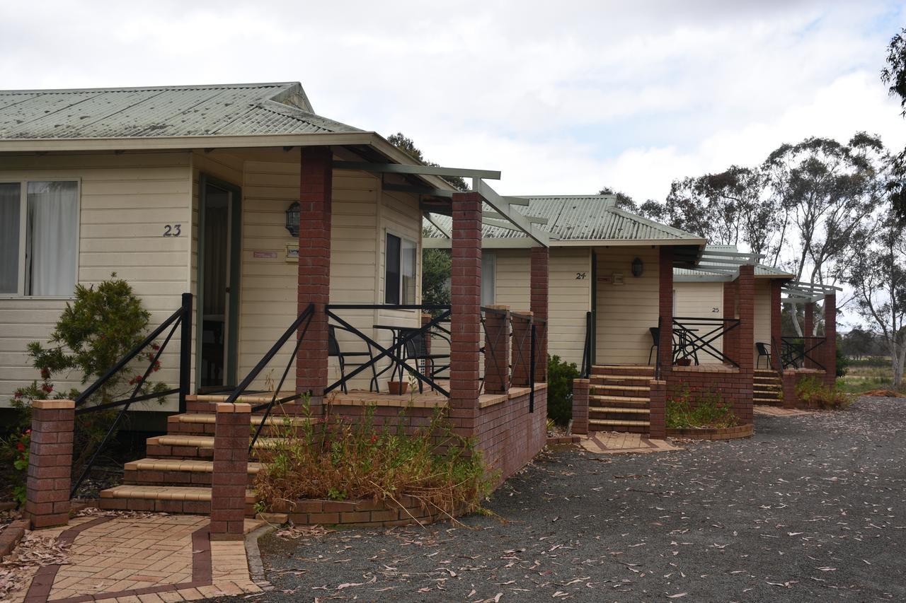Mount Barker Valley Views Motel & Chalets, Western Australia Exterior photo