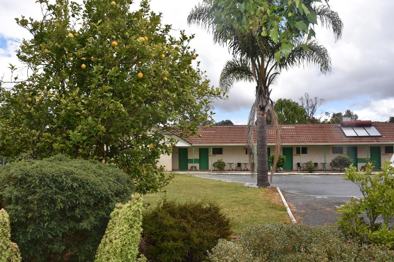 Mount Barker Valley Views Motel & Chalets, Western Australia Exterior photo