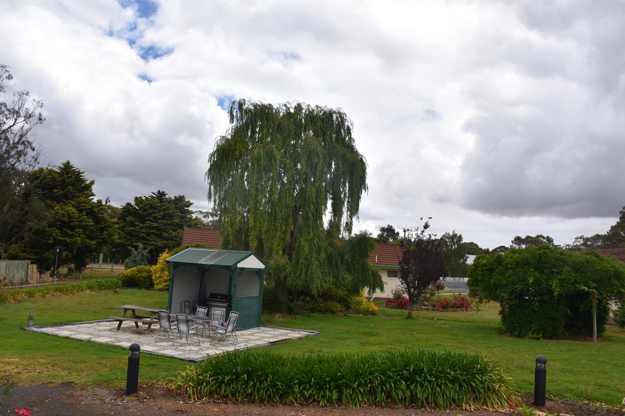Mount Barker Valley Views Motel & Chalets, Western Australia Exterior photo
