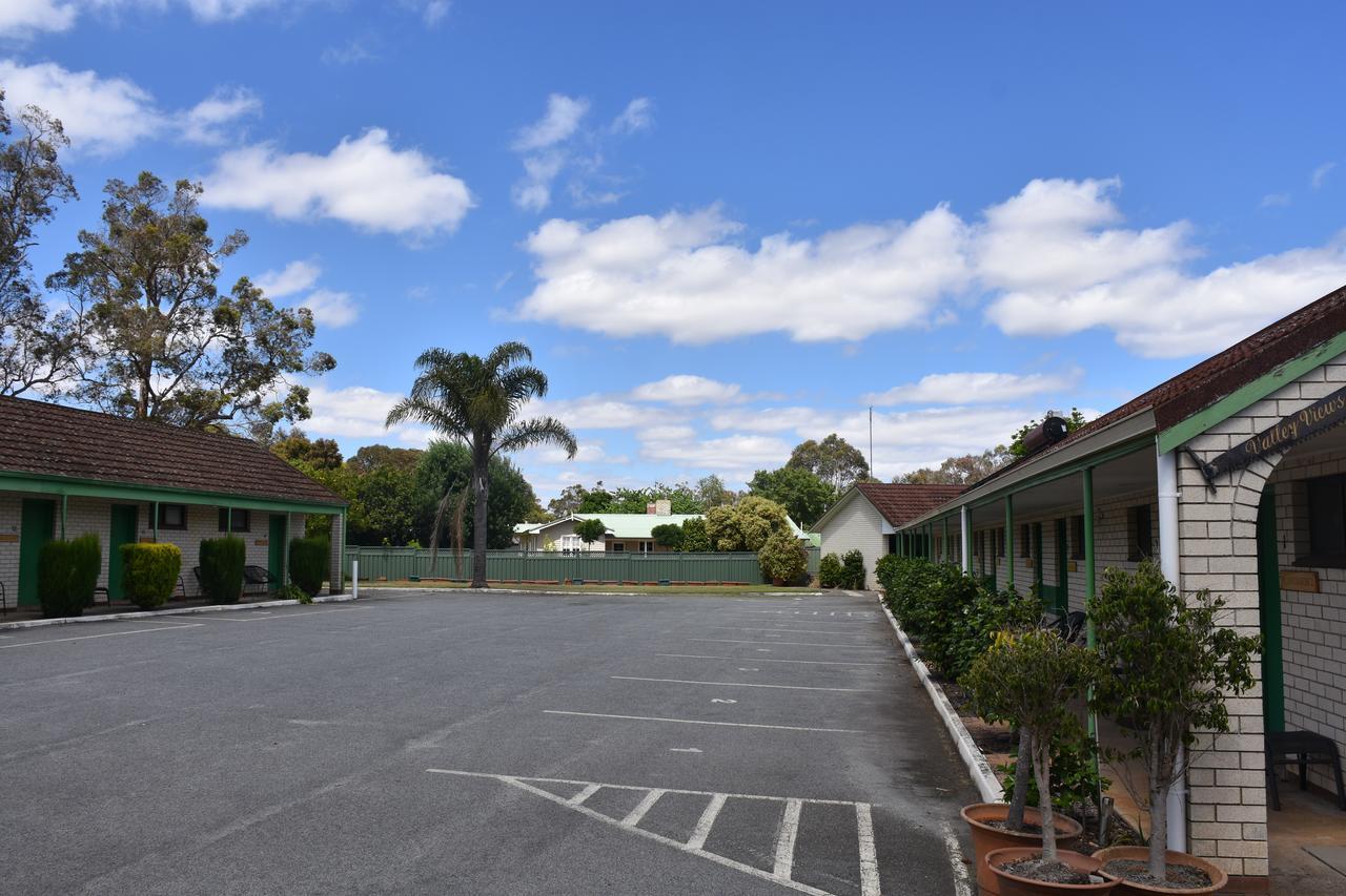 Mount Barker Valley Views Motel & Chalets, Western Australia Exterior photo