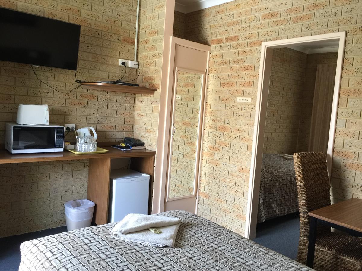 Mount Barker Valley Views Motel & Chalets, Western Australia Exterior photo